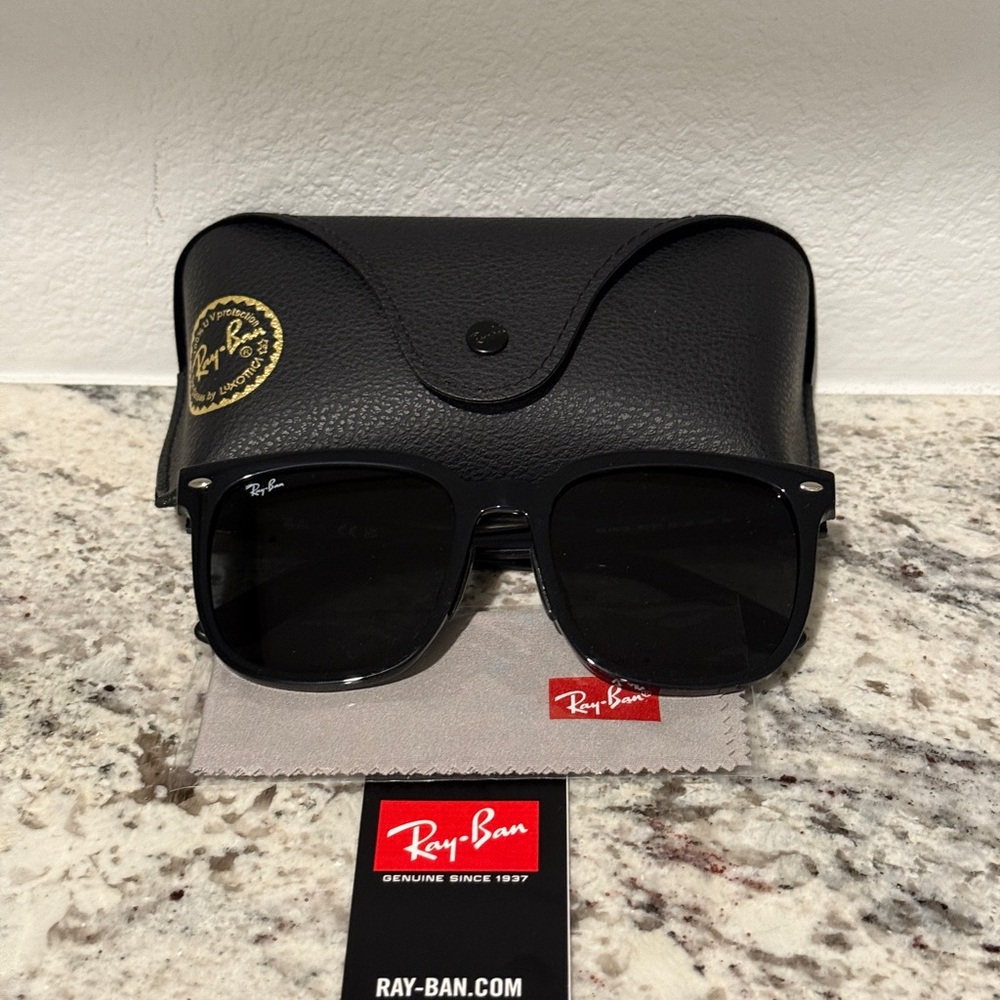 Ray-Ban RB4401D Sunglasses Black and Gray